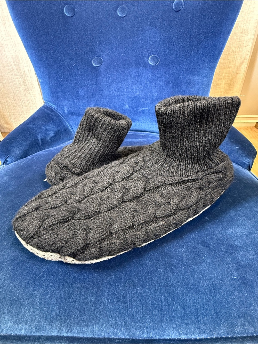 Cozy Knit Slipper Socks in black
